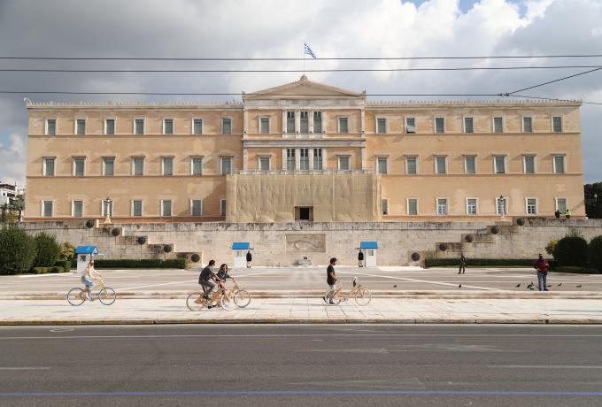 Κορωνοϊός: Πάνω από 1000 θάνατοι συνολικά, νέα αύξηση των διασωληνωμένων – 2835 κρούσματα