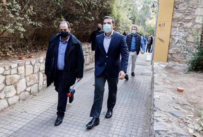 Εισαγγελία καλεί Τσίπρα, Κουτσούμπα και Βαρουφάκη για το Πολυτεχνείο