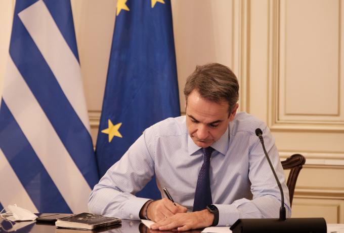 Μητσοτάκης προς εθελόντριες νοσηλεύτριες: «Βαθιά πατριωτική η πράξη σας»