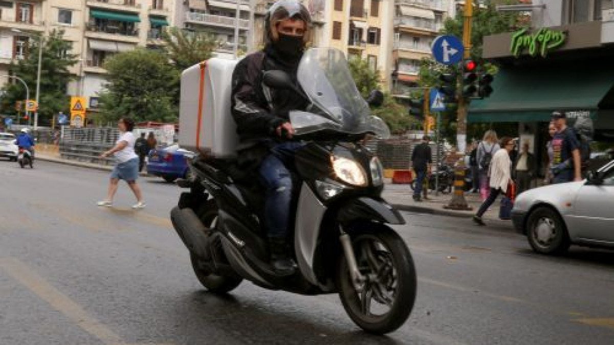 Όσα θα ισχύουν για take away και delivery μετά την απαγόρευση κυκλοφορίας!