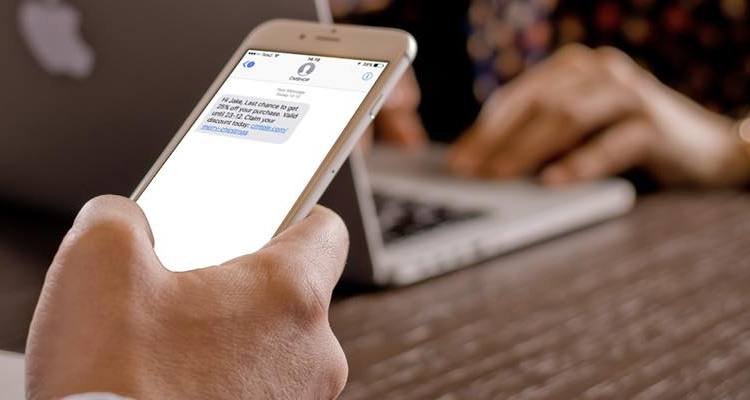 Νέος κωδικός για sms: Το νούμερο 7 η λύση για να επιβιώσει η αγορά