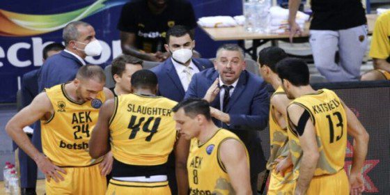 Προπονήσεις για την ΑΕΚ και την Πρωτοχρονιά