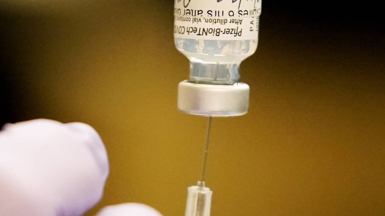 Διευθυντής Γ’ Πανεπιστημιακής Κλινικής ΑΠΘ: «Πολλοί γιατροί του ΕΣΥ δεν θέλουν να κάνουν το εμβόλιο»