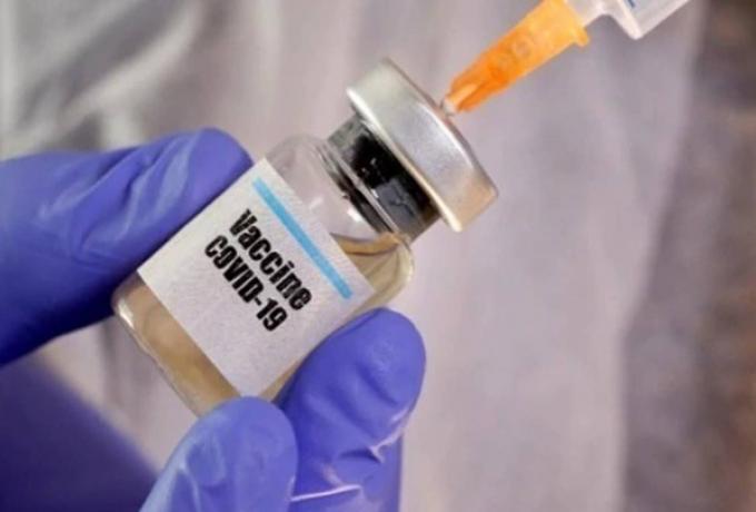 Έφτασαν και στην Κύπρο τα πρώτα εμβόλια