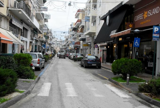 Κοντά σε νέα μέτρα: Οι 8 περιοχές που τα κρούσματα αυξάνονται παρά το lockdown