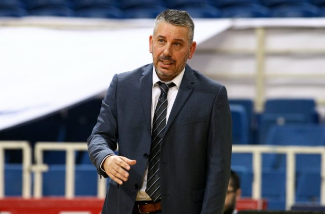 Παπαθεοδώρου: Πρέπει να προσέξουμε την Σολέ