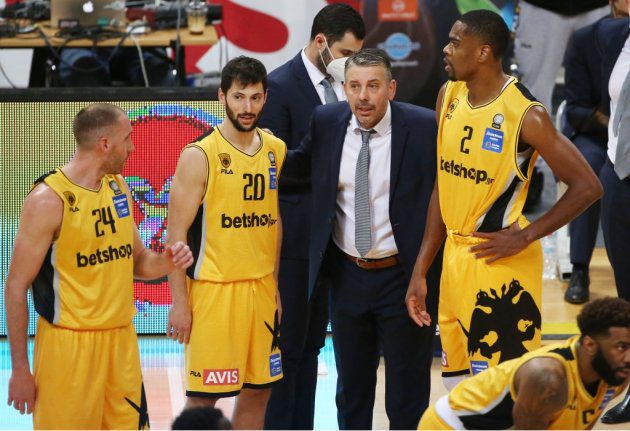 «Εμπιστοσύνη στους παίκτες, που είναι διαθέσιμοι»