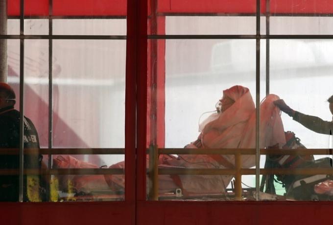 Νέο αρνητικό ρεκόρ ημερήσιων κρουσμάτων και θανάτων στις ΗΠΑ