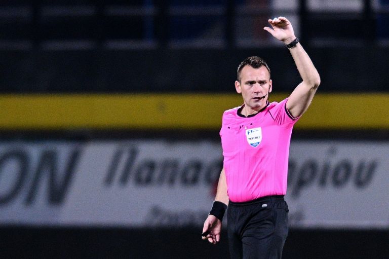 Ευθύνη του Μπέμπεκ η ασυνεννοησία με την ακύρωση της πέμπτης αλλαγής της ΑΕΚ