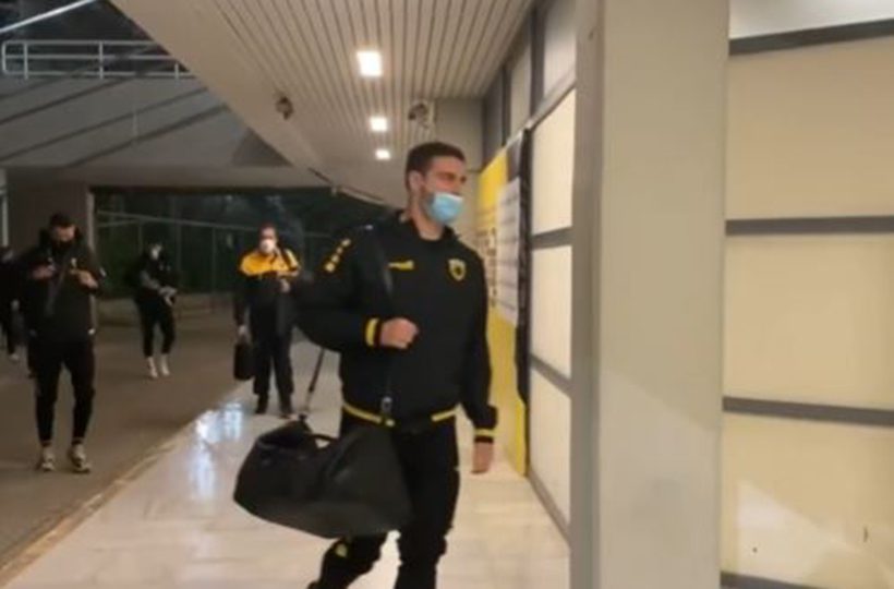 Η άφιξη της ΑΕΚ στο ΟΑΚΑ (vid)