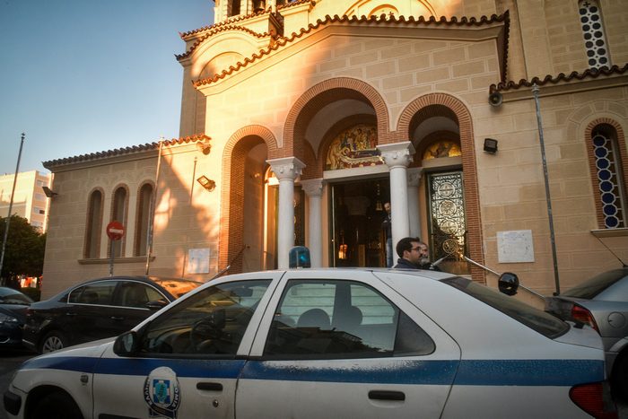 Θεοφάνεια: Συννενόηση ΕΛ.ΑΣ με ιεράρχες και ήπια μέτρα έξω από τις εκκλησίες