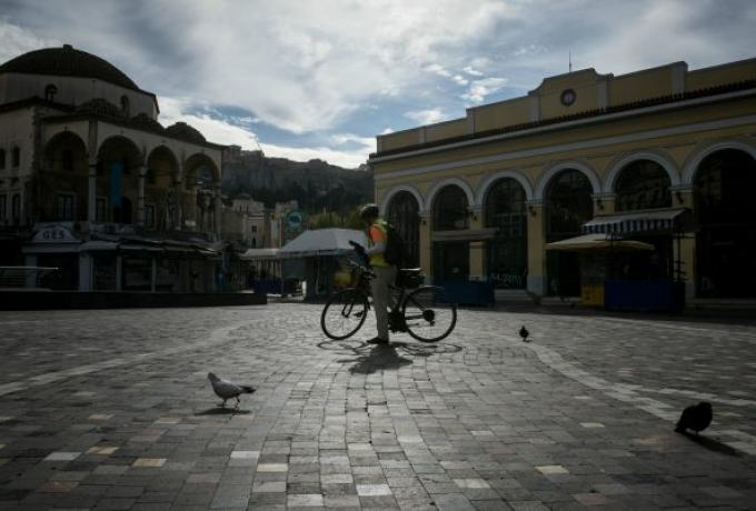 Έλληνες επιστήμονες για κορωνοϊό: «Ξεχάστε και το καλοκαίρι – Βελτίωση από Φθινόπωρο!»