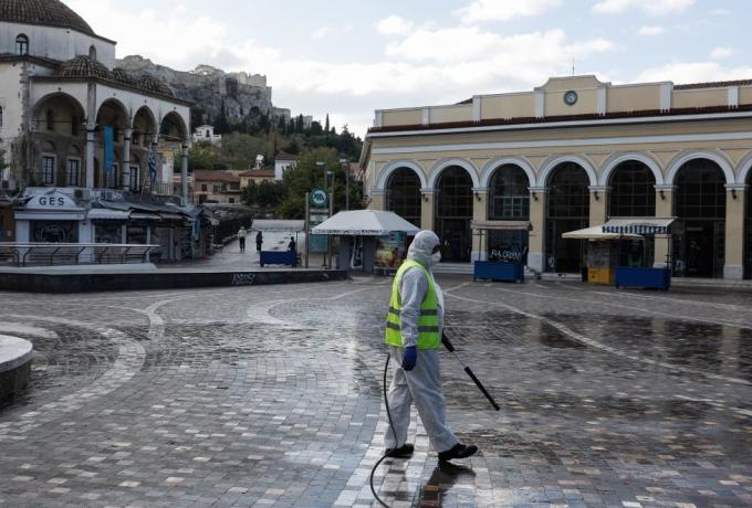Παράταση lockdown: Kλειστά κομμωτήρια και λιανεμπόριο