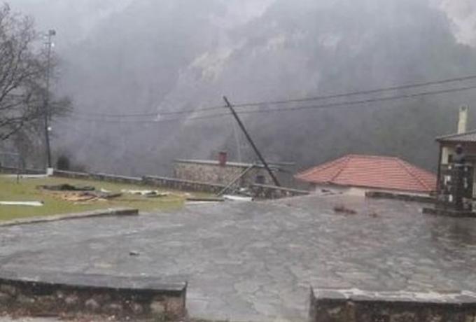 Ανεμοστρόβιλος έπληξε την ορεινή Άρτα