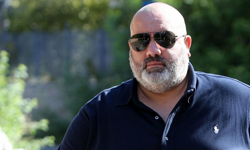 Συνελήφθη για παραμέληση εποπτείας όπλου ο Καραπαπάς