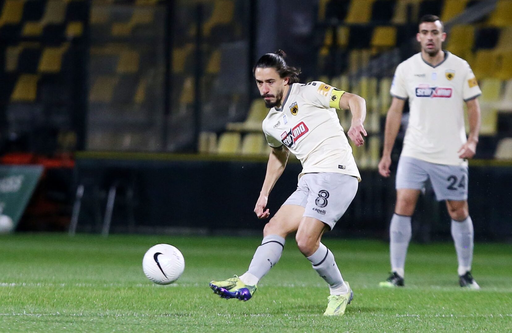 Σιμόες: “Είμαι αποφασισμένος να ξεπεράσω τον τραυματισμό μου σύντομα”