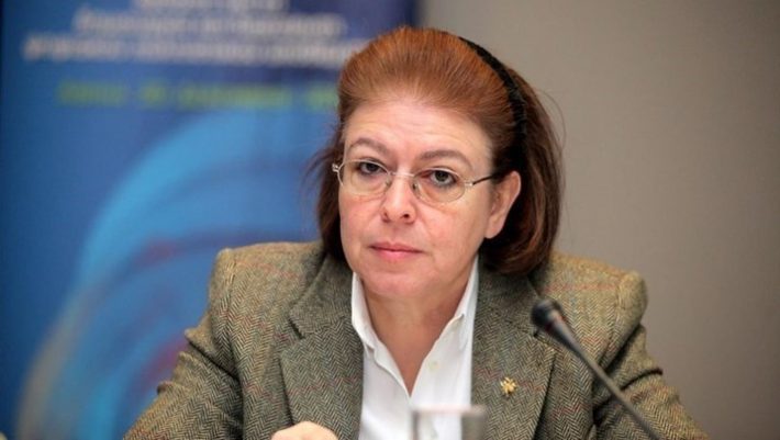 Έξαλλη η Ακρίτα με Μενδώνη: «Είναι σούργελο η γυναίκα»