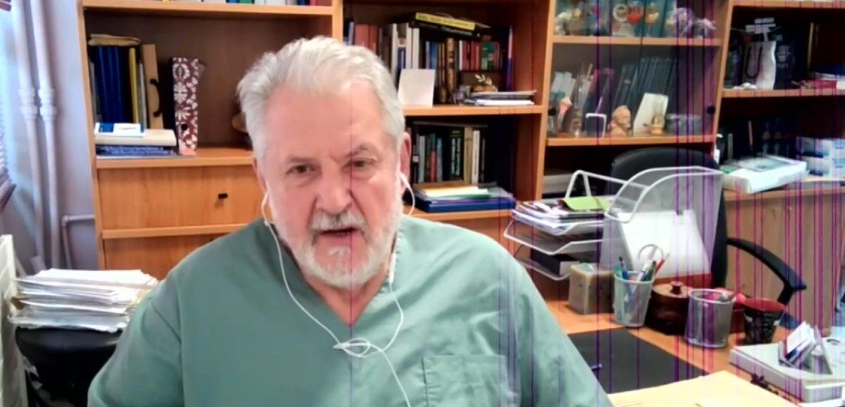 Καπραβέλος: “Είμαστε σε έξαρση της πανδημίας, σβήνει προς τον Απρίλιο”