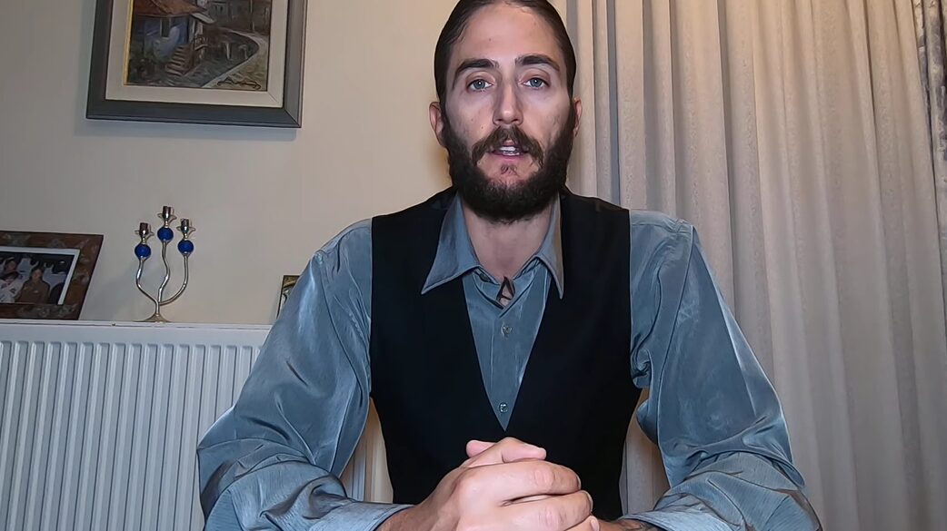 O ράπερ Ν.Ο.Ε. ανακοίνωσε ότι ιδρύει κόμμα