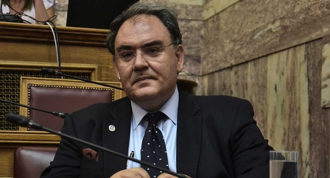 Σαρηγιάννης: «Πρέπει να πάμε σε αυστηρό lockdown αύριο»