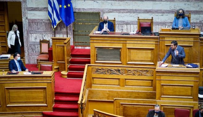 Επικό τρολάρισμα Τσίπρα σε Άδωνι Γεωργιάδη: “Ήρθε ο νονός, πάντα άξιος” (vid)