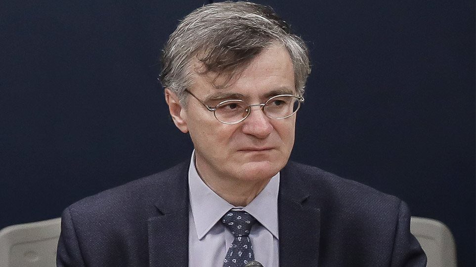 Ηχηρό «όχι» Τσιόδρα στην πρόταση της κυβέρνησης για τα σχολεία