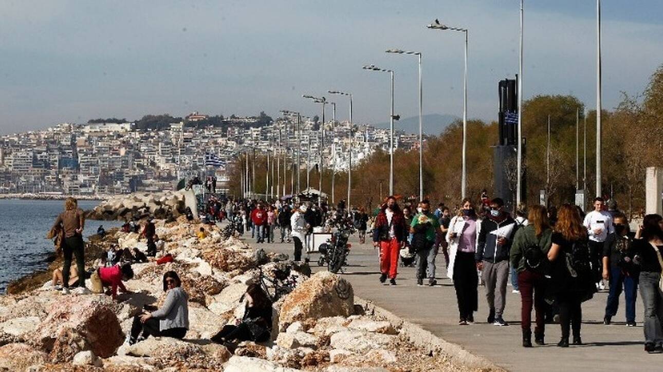 Κορωνοϊός: Τι αλλάζει σε μετακινήσεις και απαγόρευση κυκλοφορίας – Οι περιοχές σε lockdown
