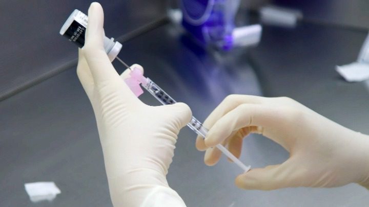 Ανοίγει σήμερα η πλατφόρμα εμβολιασμού για τις ευπαθείς ομάδες υψηλού κινδύνου