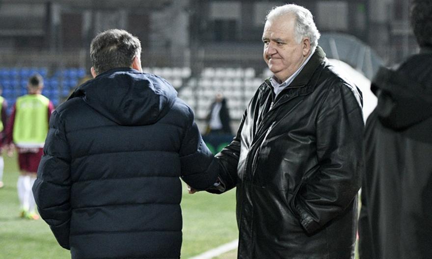 Car.gr ΠΑΣ Γιάννινα σε Κούγια: «Αν είχατε ποδοσφαιριστές σαν τον Κάργα, θα σας κέρδιζε βαθμούς»