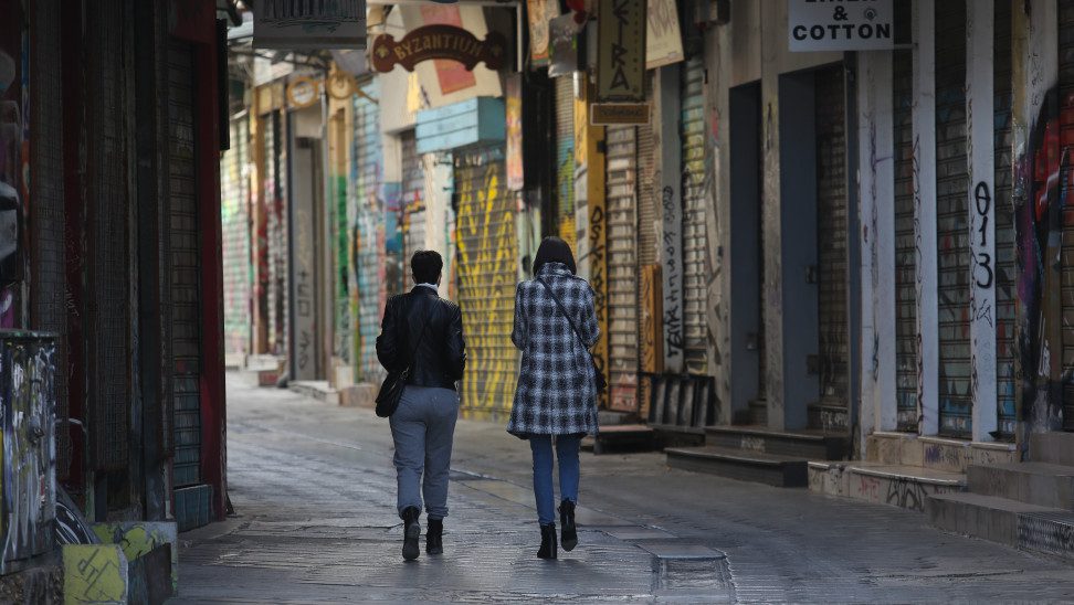 Διευθυντής Πνευμονολογικής στον Ευαγγελισμό: «Μέχρι τις 18 του μήνα να μην ανοίξει τίποτα»
