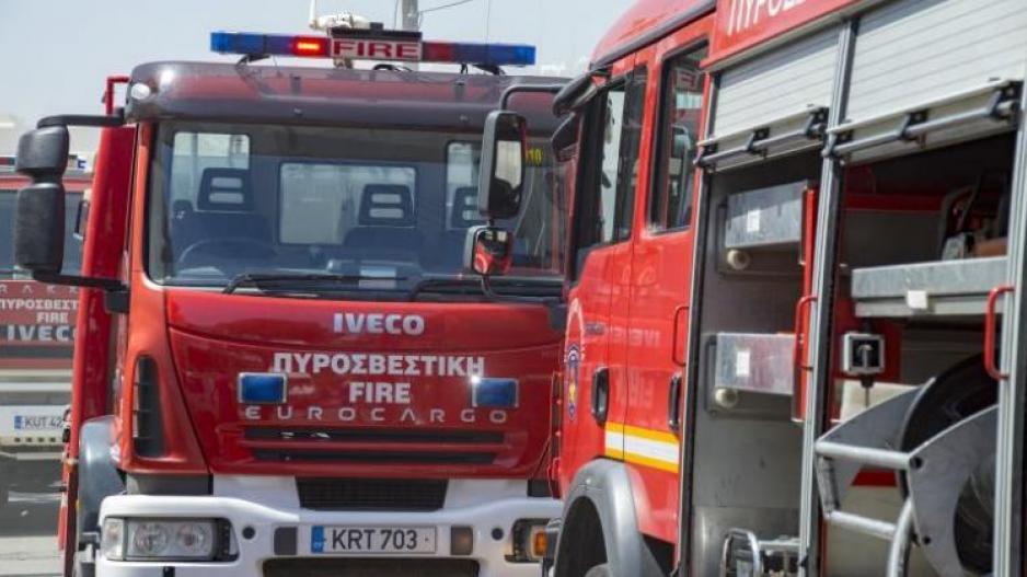 Νίκαια: Μεγάλη φωτιά σε κατάστημα