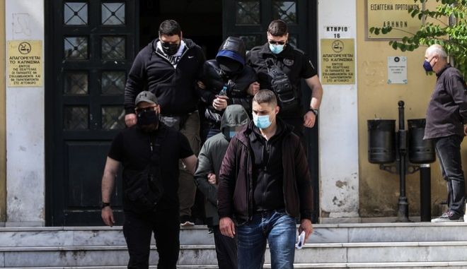 Μένιος Φουρθιώτης: Ποινική δίωξη για σύσταση συμμορίας και δύο κακουργήματα