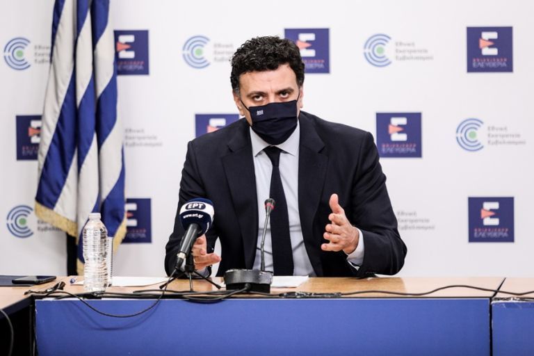 Β. Κικίλιας: “Στο τέλος του μήνα θα ανοίξει η πλατφόρμα για όλα τα εμβόλια σε νεότερες ηλικίες”