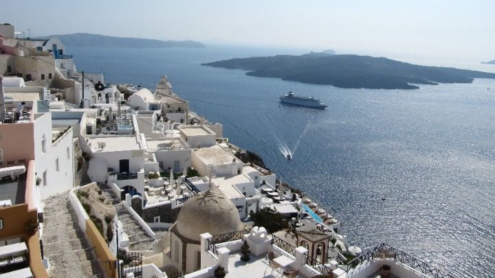 Το άνοιγμα του ελληνικού τουρισμού στα διεθνή ΜΜΕ