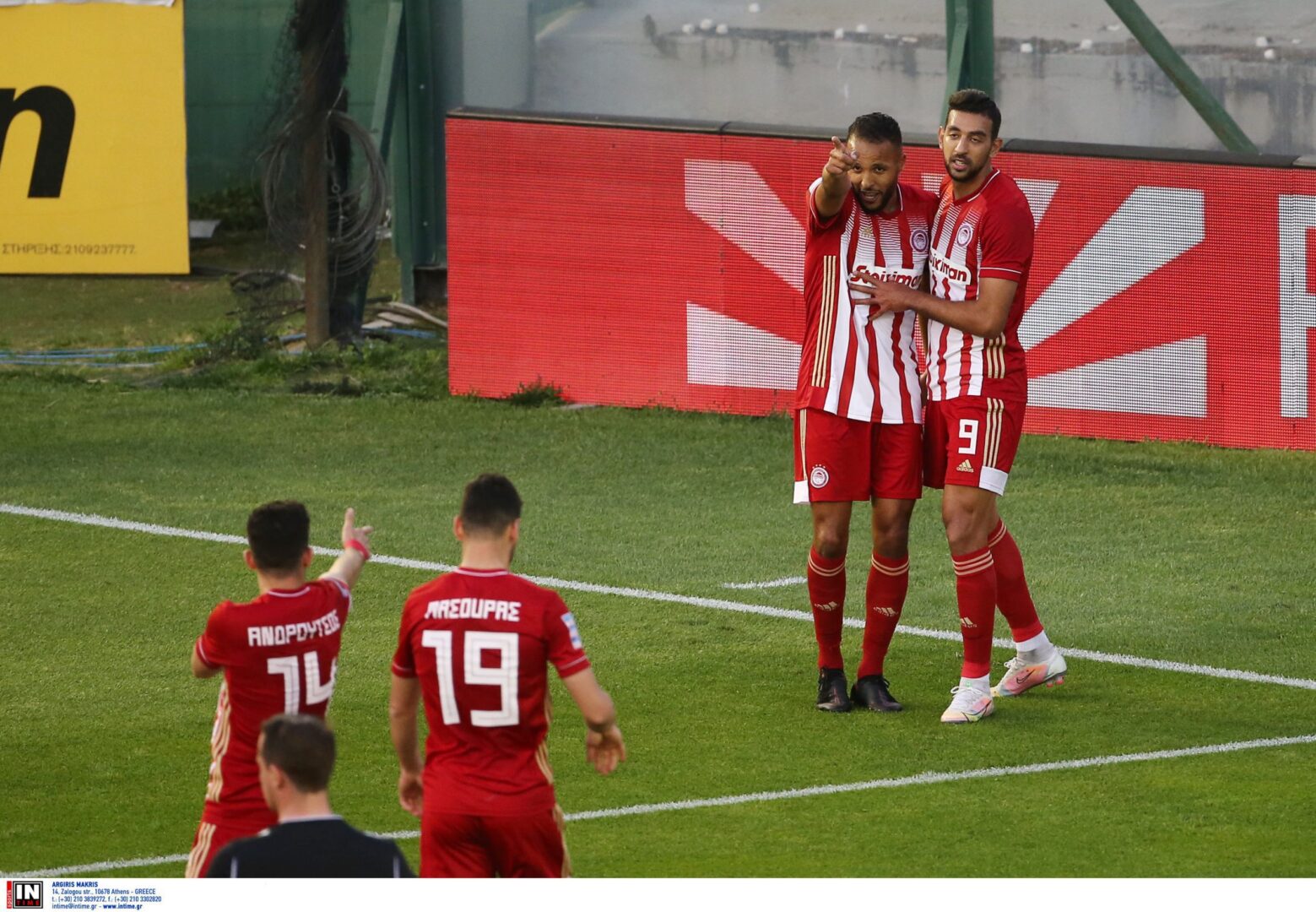 Super League: Εμφατικό “διπλό” του Ολυμπιακού στην Λεωφόρο