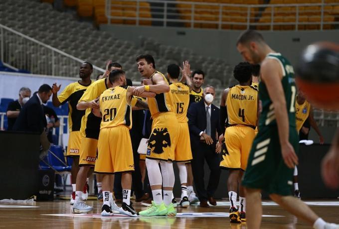 Το «έζησαν» με την ψυχή τους στην ΑΕΚ (vid)