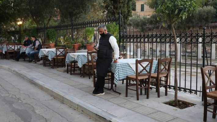 Αλλαγές στο ωράριο απαγόρευσης κυκλοφορίας – Τέλος η απαγόρευση στη μουσική
