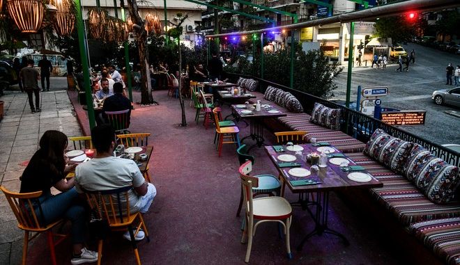 Άρση μέτρων: Επιστρέφει η μουσική, διευρύνεται το ωράριο κυκλοφορίας