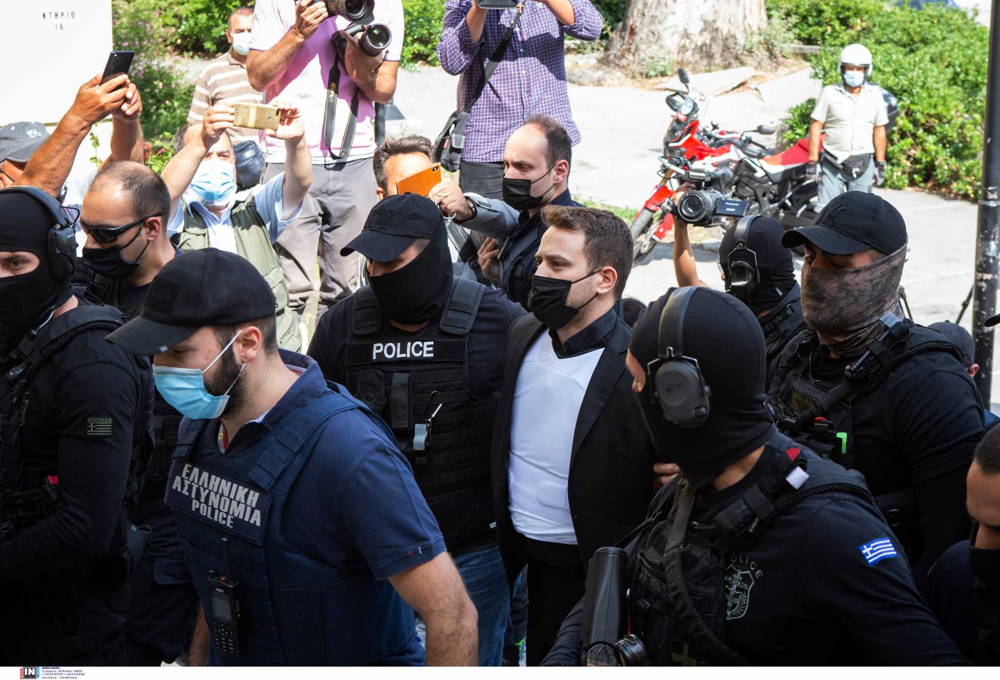 Γλυκά Νερά: Το πρώτο επισκεπτήριο για τον 32χρονο συζυγοκτόνο – Τι του πήγε ο αδελφός του