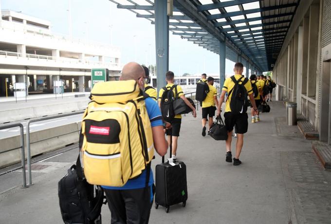 ΑΕΚ: Πλάνα από το ταξίδι της αποστολής στην Ολλανδία (vid)