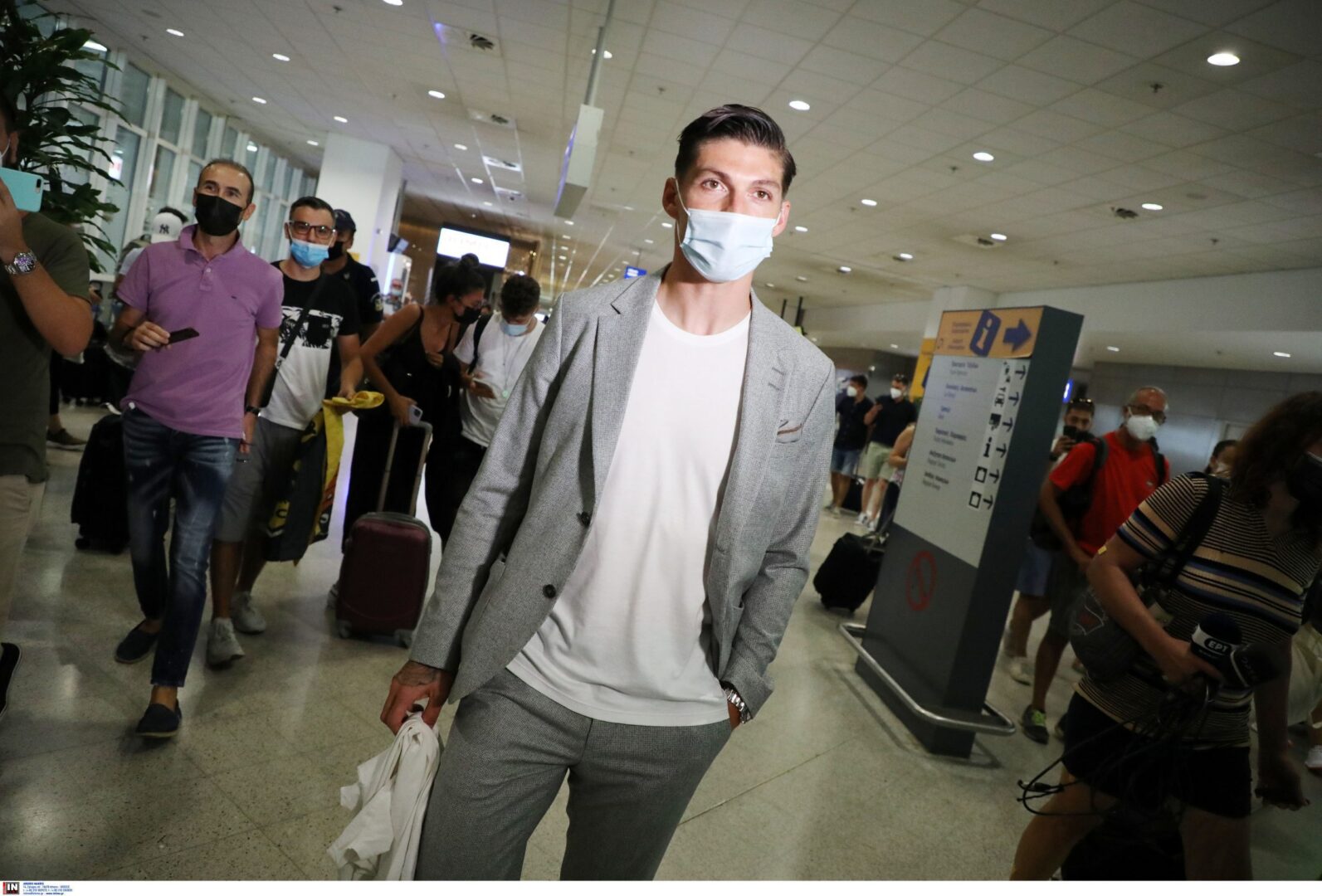 ΑΕΚ: Υπέγραψε ο Ζούμπερ και “πέταξε” για Ελβετία