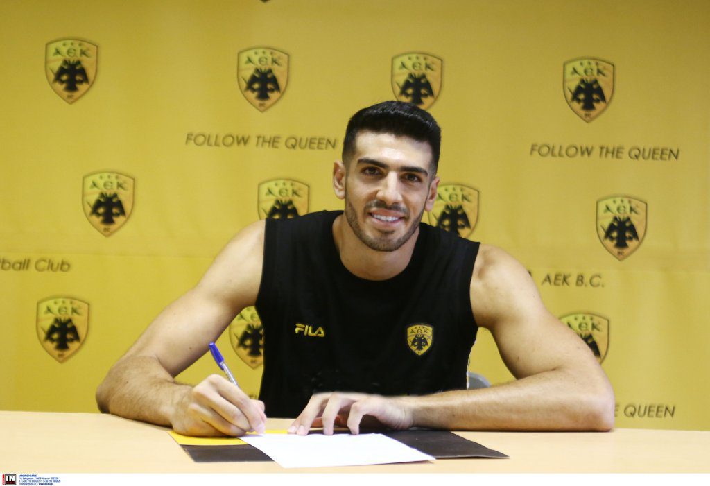 Ανακοίνωσε τον Φιλιππάκο η ΑΕΚ