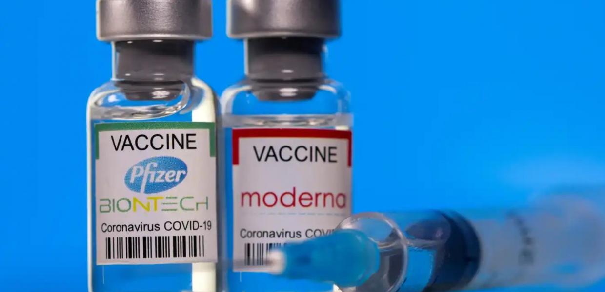Ηλίας Μόσιαλος: Αποτελεσματικά τα εμβόλια Pfizer, Moderna και AstraZeneca κατά των μεταλλάξεων Δέλτα και Άλφα
