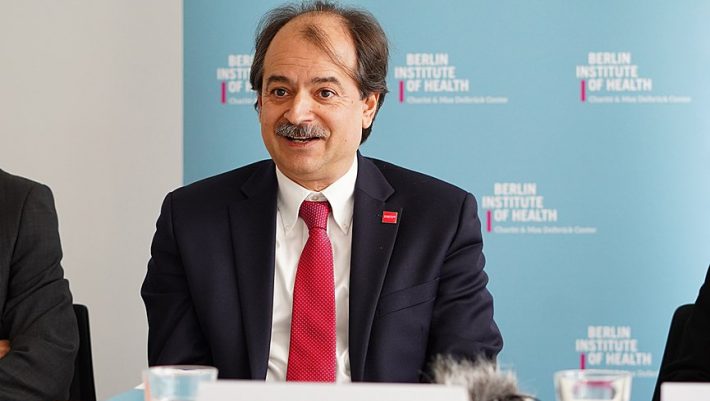 «Προς Θεού όχι lockdown»: Αυτά είναι τα μέτρα που προτείνει ο Dr Ιωαννίδης για να σβήσει ο κορωνοϊός