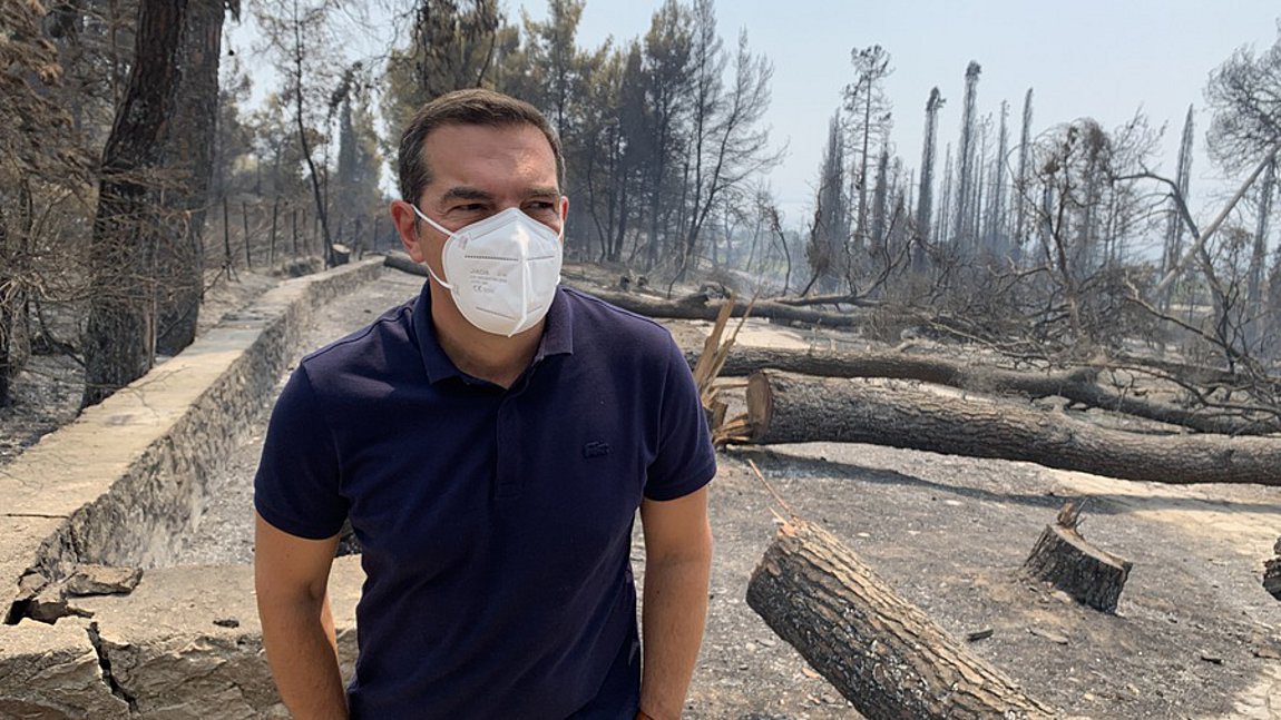 Τσίπρας από Κρυονέρι: Έκκληση για εναέρια μέσα