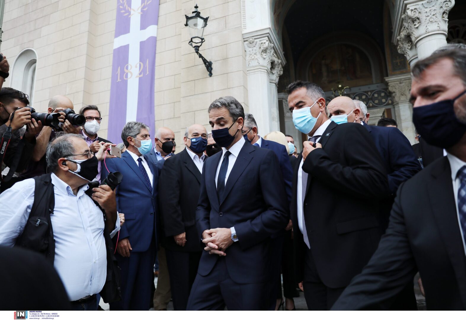 Γιουχαΐσματα σε Μητσοτάκη, Μπακογιάννη, Βελόπουλο στον επικήδειο του Μίκη Θεοδωράκη (vids)