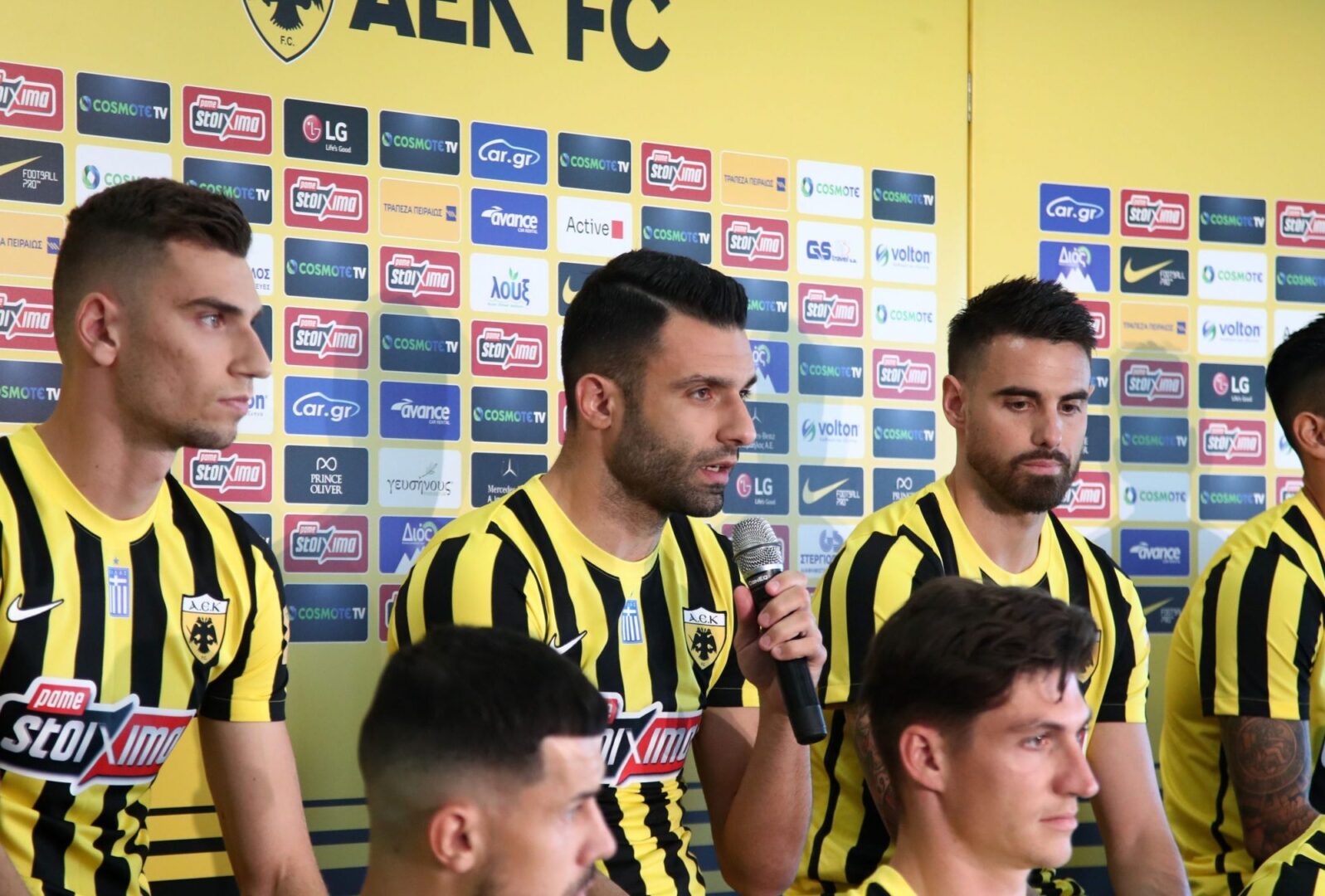 Τζαβέλλας: “Να έχουμε μια καλή χρονιά με υγεία”