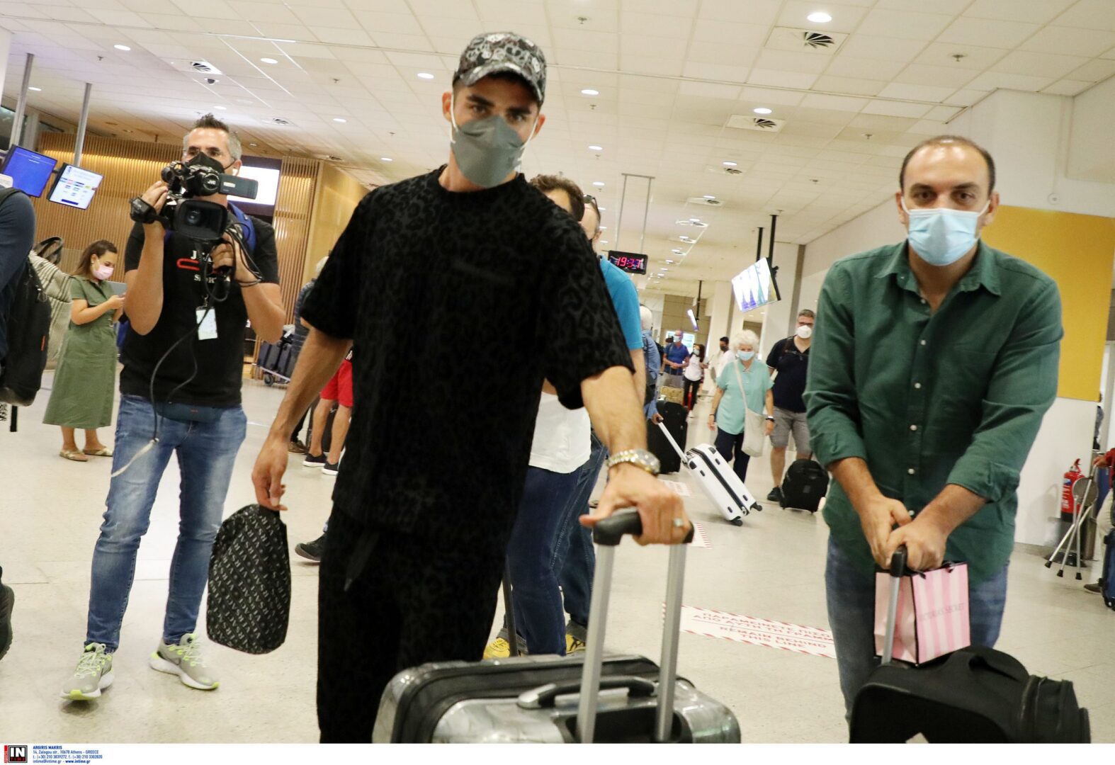 ΑΕΚ: Φωτογραφίες από την άφιξη του Μοχαμαντί