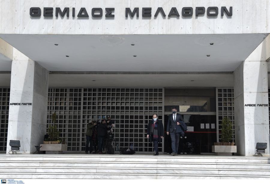 «Στοπ» σε διώξεις και αυτόφωρα κατά εκπαιδευτικών και γιατρών