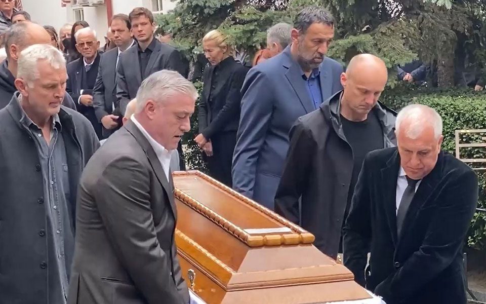 Ντούσαν Ίβκοβιτς: Συγκινητικό το τελευταίο αντίο στον Ντούντα